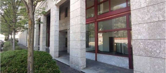 4900m² Warehouse in Gallarate, Italy No. 187176 5