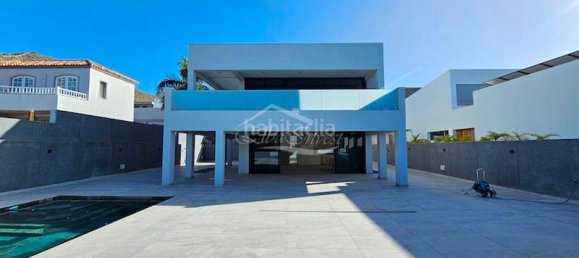 Villa de 4 dormitorios en Adeje, Spain No. 119071 4