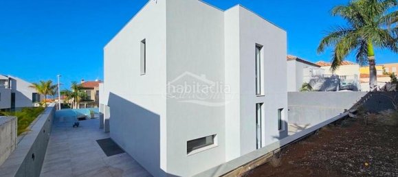 Villa de 4 dormitorios en Adeje, Spain No. 119071 31