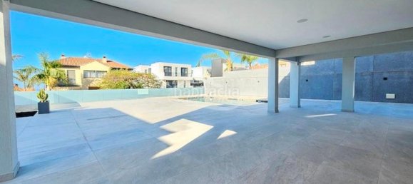 Villa de 4 dormitorios en Adeje, Spain No. 119071 8