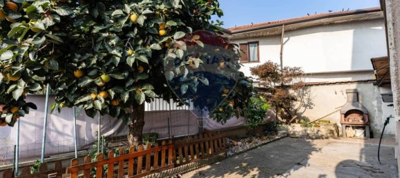 5 bedrooms Villa in Abbiategrasso, Italy No. 104502 4