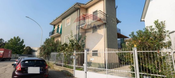 5 bedrooms Villa in Abbiategrasso, Italy No. 104502 49