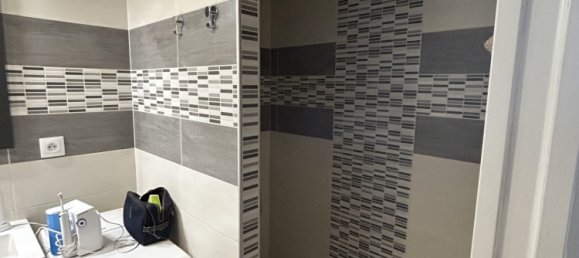 Adosado de 5 habitaciónes en Isdes, France No. 53619 5