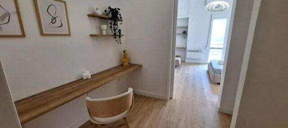 3 bedrooms Property in Piraeus, Greece No. 2287 17