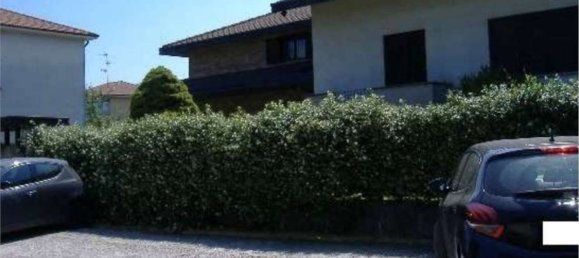 12 rooms Apartment in Gallarate, Italy No. 263485 3