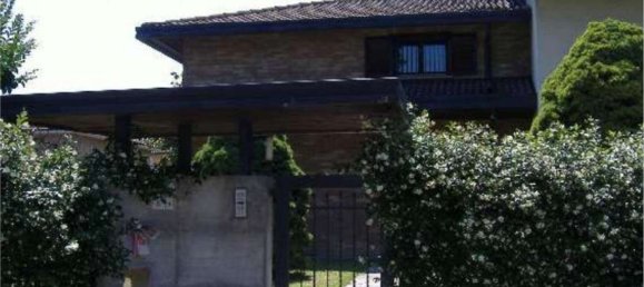 12 rooms Apartment in Gallarate, Italy No. 263485 4