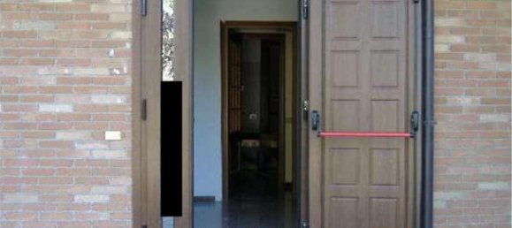 12 rooms Apartment in Gallarate, Italy No. 263485 8