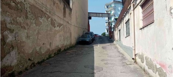 172m² Garage in Naples, Italy No. 9497 42