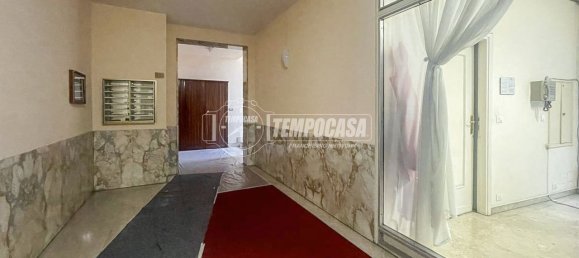 4 bedrooms Apartment in Turin, Italy No. 61430 11