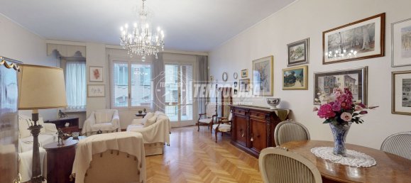 4 bedrooms Apartment in Turin, Italy No. 61430 3