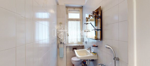 4 bedrooms Apartment in Turin, Italy No. 61430 5