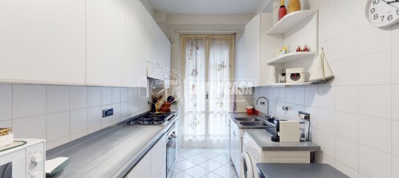 4 bedrooms Apartment in Turin, Italy No. 61430 35
