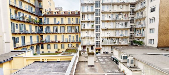 4 bedrooms Apartment in Turin, Italy No. 61430 6