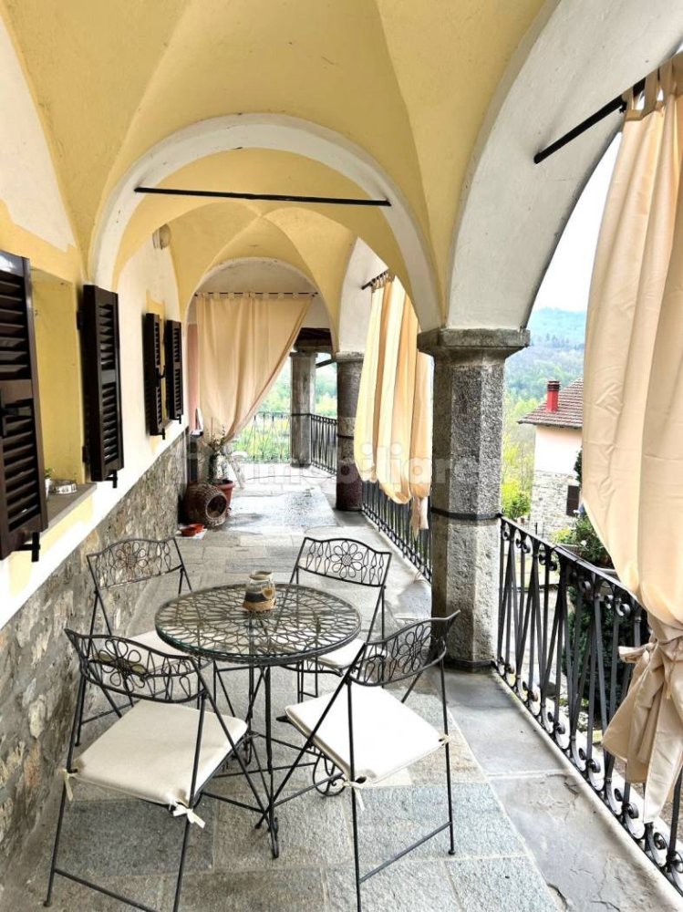 7 bedrooms Villa in Gorreto, Italy No. 79787