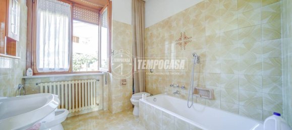 3 bedrooms Villa in Castano Primo, Italy No. 300983 17