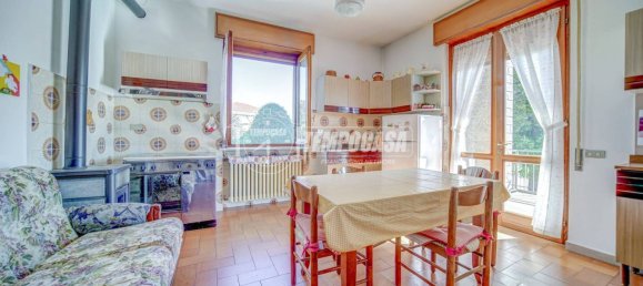 3 bedrooms Villa in Castano Primo, Italy No. 300983 9
