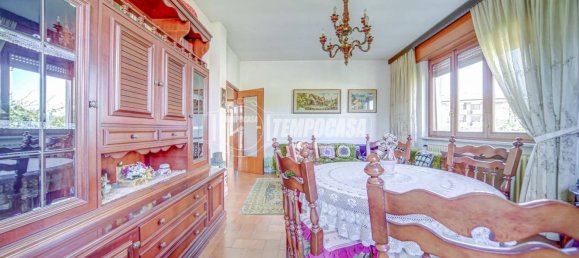 3 bedrooms Villa in Castano Primo, Italy No. 300983 5