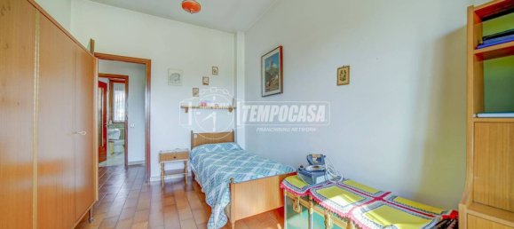 3 bedrooms Villa in Castano Primo, Italy No. 300983 2