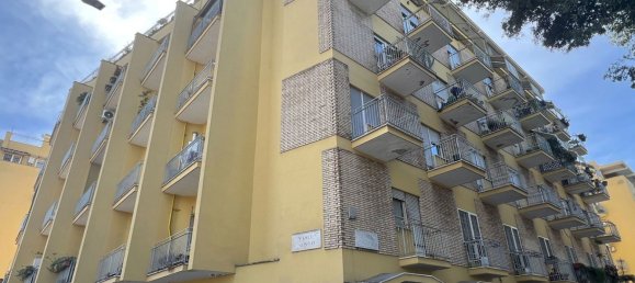 1 bedroom Apartment in Rome, Italy No. 344819 3