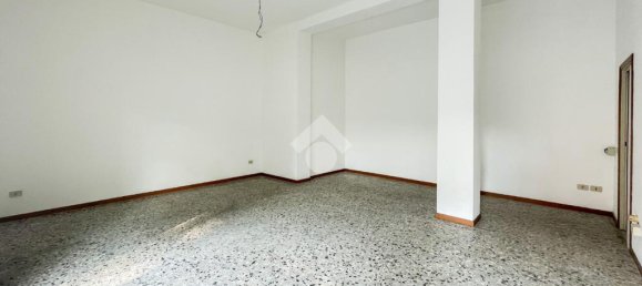 1-Zimmer Gewerbliche Immobilie in Brescia, Italy, Nr. 353968 5