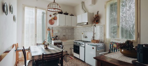 Villa de 9 habitaciónes en Monterenzio, Italy No. 70234 2