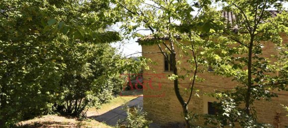 Casa de 4 dormitorios en Force, Italy No. 105503 19