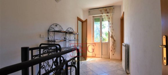 Casa de 4 dormitorios en Force, Italy No. 105503 31