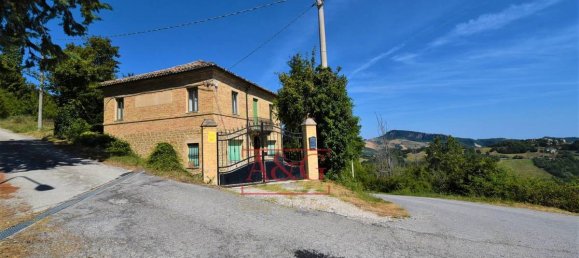 Casa de 4 dormitorios en Force, Italy No. 105503 10