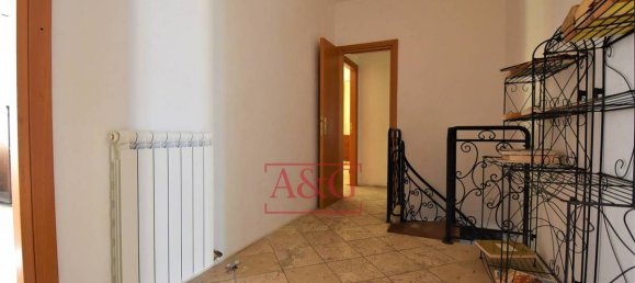 Casa de 4 dormitorios en Force, Italy No. 105503 27