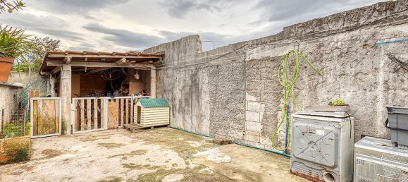 2 bedrooms House in Fanzeres, Portugal No. 24153 16