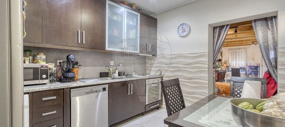 2 bedrooms House in Fanzeres, Portugal No. 24153 8