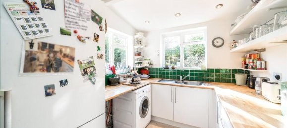 4 bedrooms Commercial property in London, United Kingdom No. 12744 16