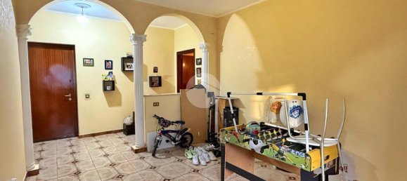 4-Zimmer Wohnung in Palermo, Italy, Nr. 16402 2