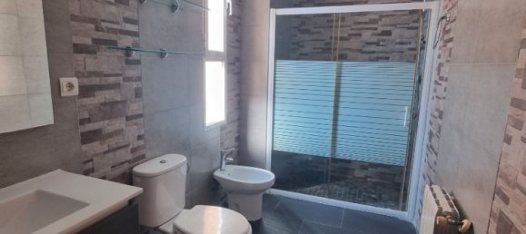 Adosado de 4 dormitorios en Manises, Spain No. 28443 27