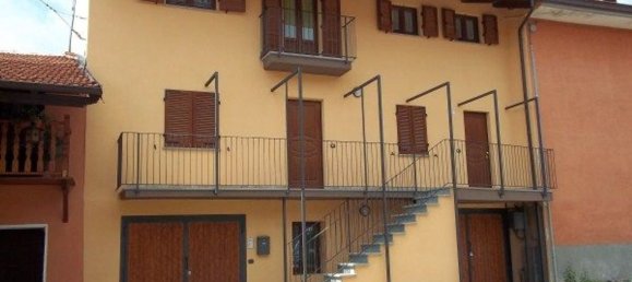 3 rooms Apartment in Roccasparvera, Italy No. 256366 7