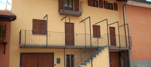 3 rooms Apartment in Roccasparvera, Italy No. 256366 10