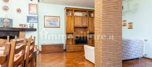 4 bedrooms Villa in Rome, Italy No. 118743 10