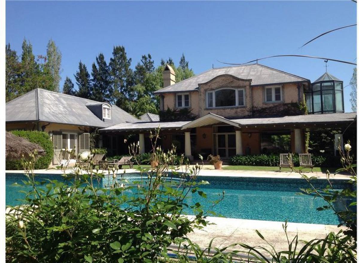 7 bedrooms House in Pilar, Argentina No. 73769