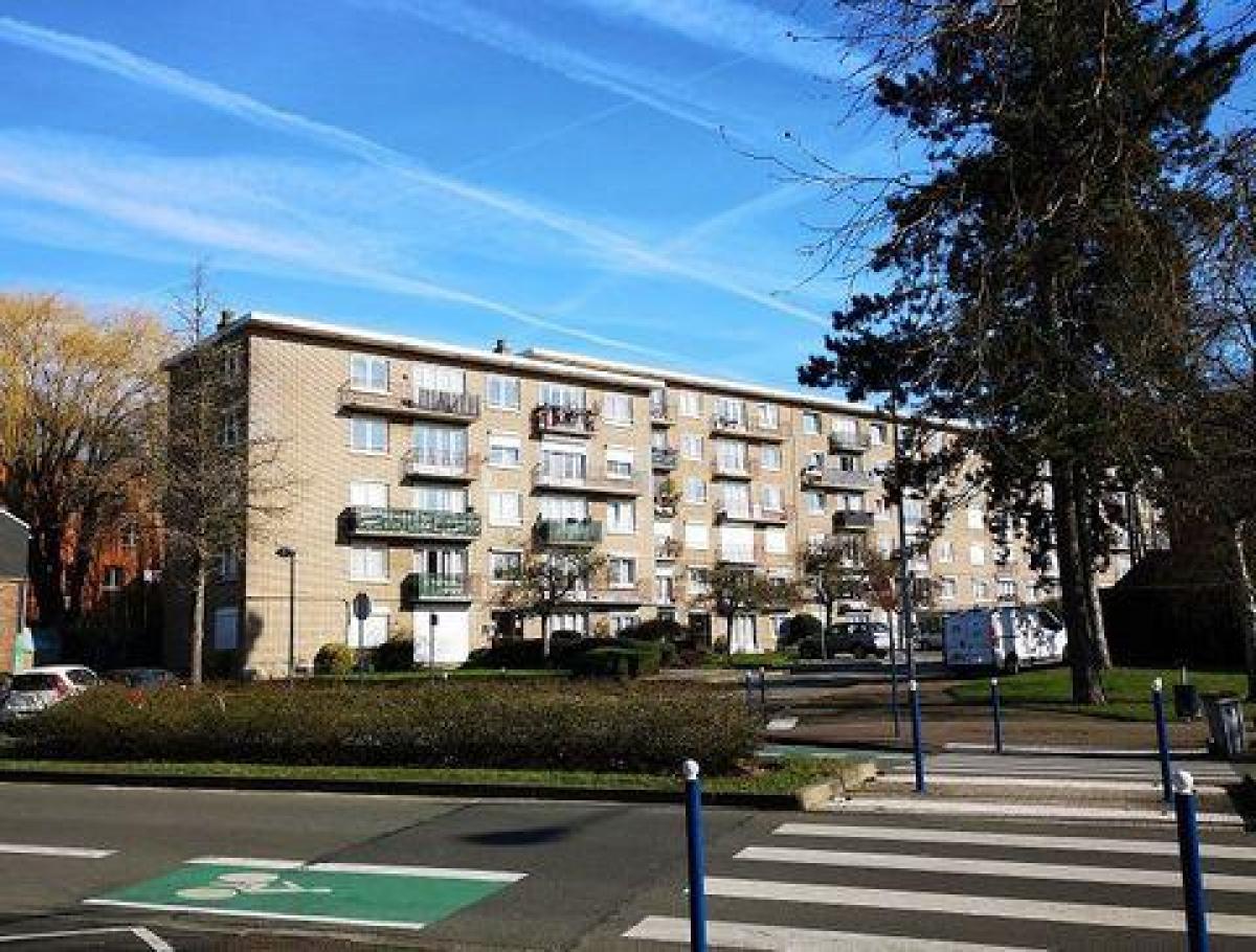Apartamento de 2 dormitorios en Tourcoing, France No. 26971