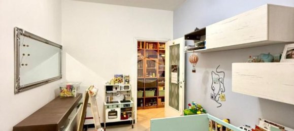 4 bedrooms Apartment in Genoa, Italy No. 339982 12
