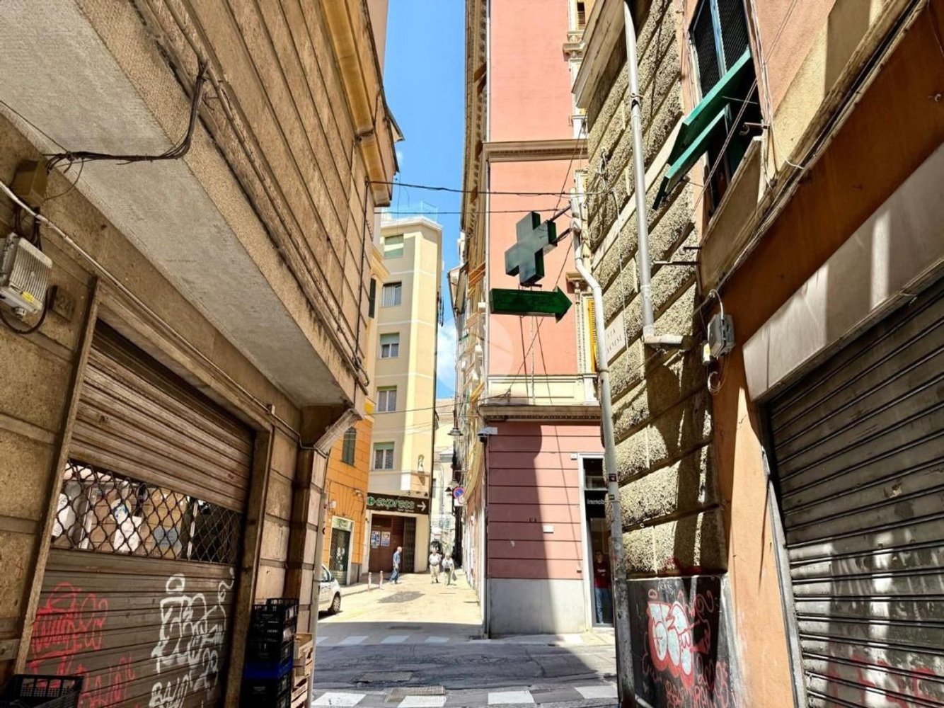 4 bedrooms Apartment in Genoa, Italy No. 339982