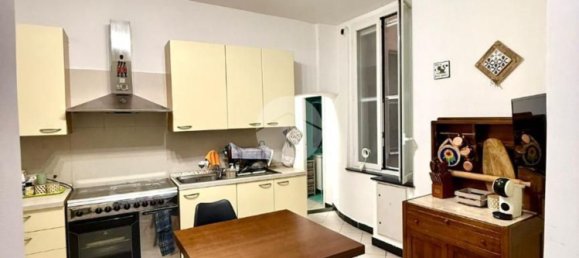 4 bedrooms Apartment in Genoa, Italy No. 339982 27