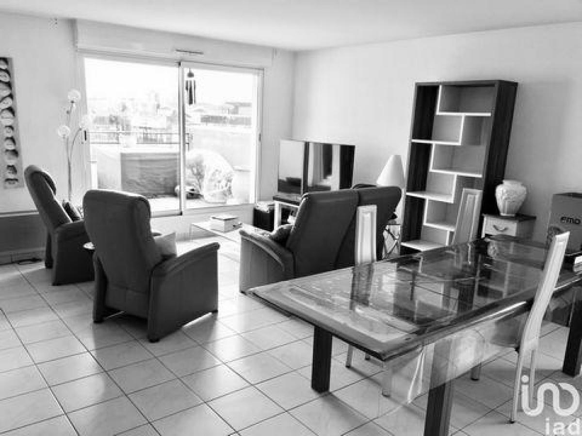 3 bedrooms Condo in Orvault, France No. 35966