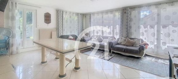 4 غرف نوم منزل في Villiers-le-Bel, France رقم 361383 3