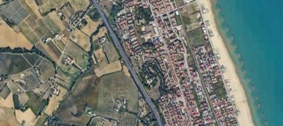 6 bedrooms House in Porto San Giorgio, Italy No. 322878 10