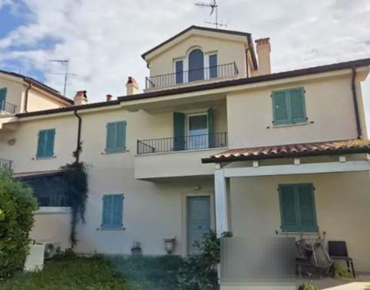 6 bedrooms House in Porto San Giorgio, Italy No. 322878