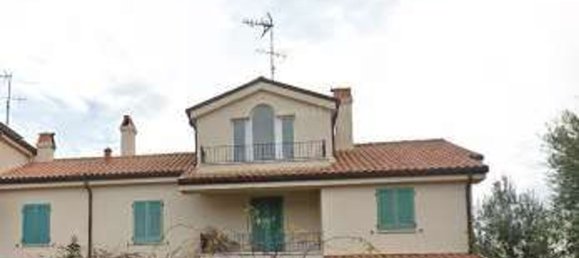 6 bedrooms House in Porto San Giorgio, Italy No. 322878 5