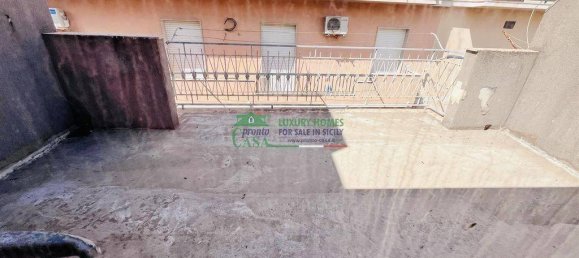 2 bedrooms House in Comiso, Italy No. 289520 7