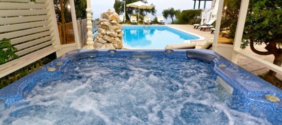 5 Schlafzimmer Villa in Corfu, Greece, Nr. 8908 2