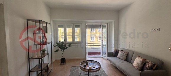 3 bedrooms Apartment in Lisbon, Portugal No. 157780 3